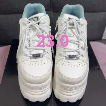 YOSUKE 통굽 스니커즈 화이트 23cm
