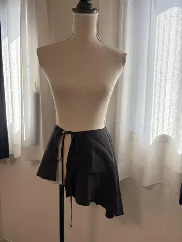 로에프 실크 하부타에 살롱