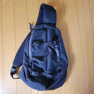 파타고니아 아톰 슬링 8L 블랙