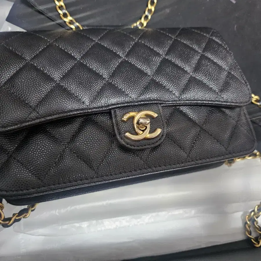 CHANEL | 샤넬 Chanel on Bunjang Global Site.