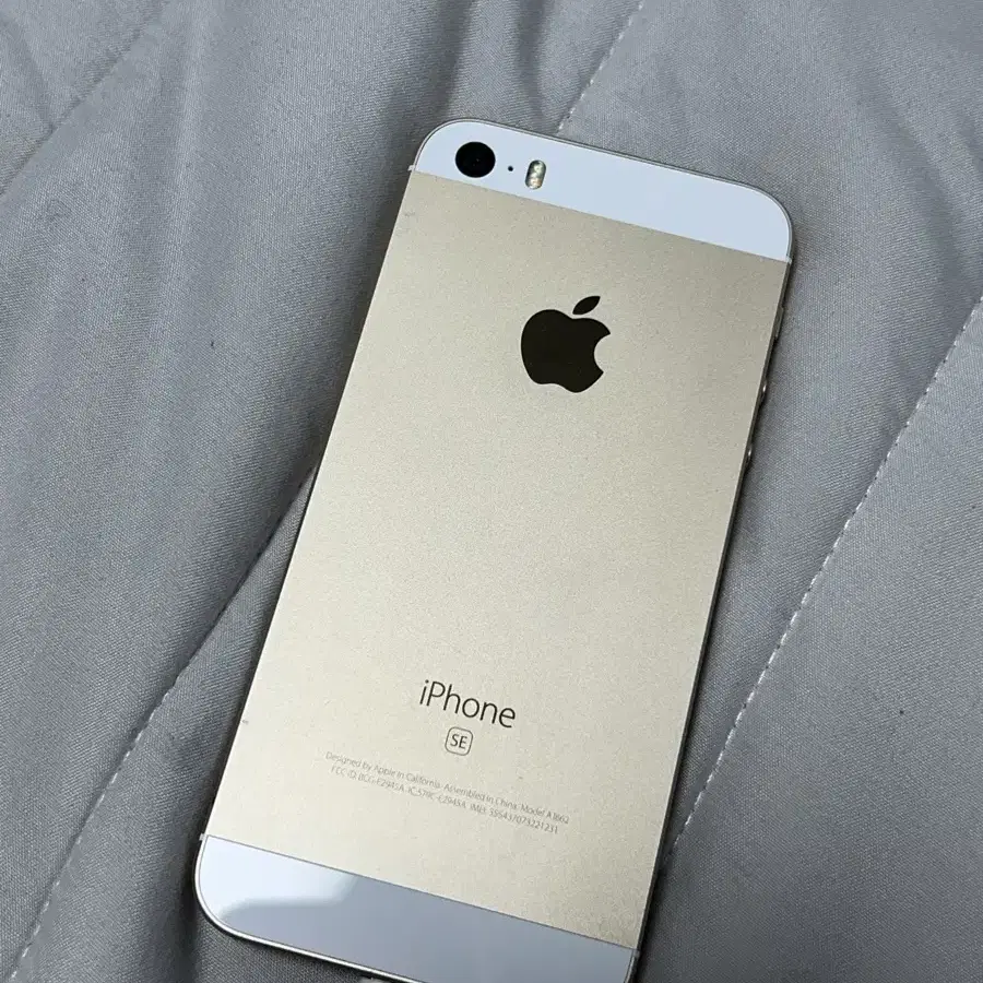 Apple iPhone 7 ゴールド New *UNOPENDED* Apple iPhone 7 AT&T T-MOBILE Unlocked