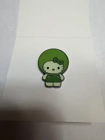 모키티 핀 배지 마리모