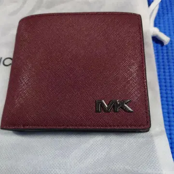 Michael Kors 버건디 접이식 지갑