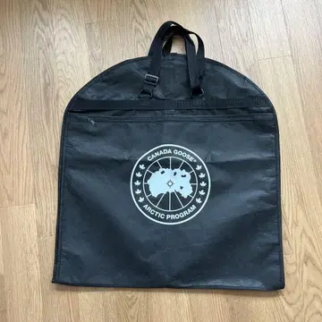 미사용 Canada Goose 가먼트 백