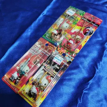 T.M.Revolution 헬로키티 콜라보 스트랩