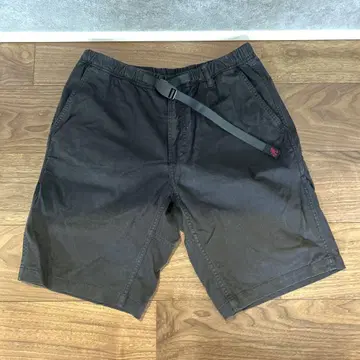 그라미치 블랙 숏 팬츠
