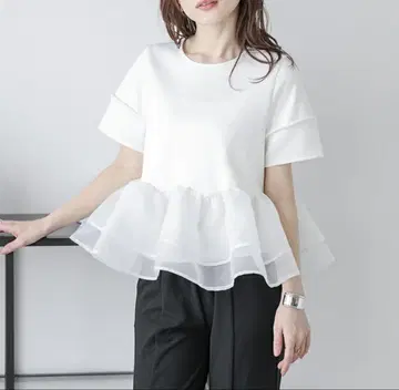 라지엠 La-gemme 시어 프릴 티어드 페플럼 탑 반팔 프릴