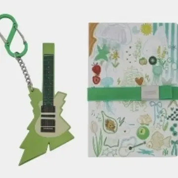 LE SSERAFIM GUITAR KEYRING IDEA NOTE 세트