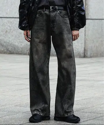VINTAGE WASHED CURVED DENIM 빈티지 인디고