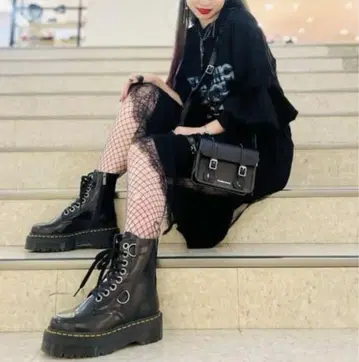 Dr Martens JADON MAX REBEL 통굽 지퍼 UK5