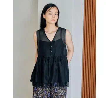 새상품 시어 자수 모듬 슬리브리스 블라우스 자수 없음 LEPSIM 렙심