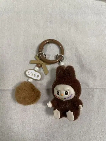 라부부 Labubu 키링 브라운 인기