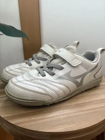 Mizuno Morelia Neo 화이트 벨크로