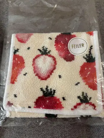 FEILER 페이러 스트로베리 도트 손수건 파우치