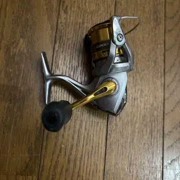 Shimano Sedona 낚시릴 오른쪽 핸들
