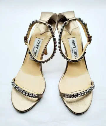 JIMMY CHOO 골드 스트랩 샌들