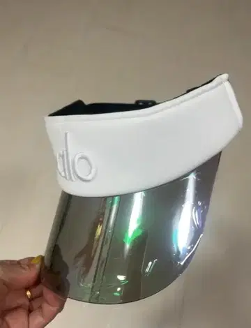 ALO 선바이저 모자 화이트 여름 필수품 세련된 차양 모자