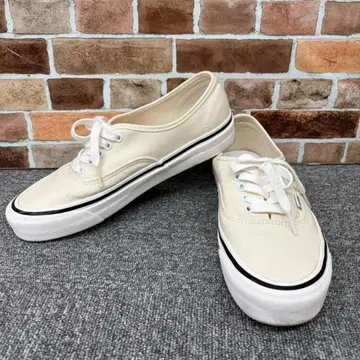 101.VANS 애너하임 팩토리 44 오센틱 화이트 27