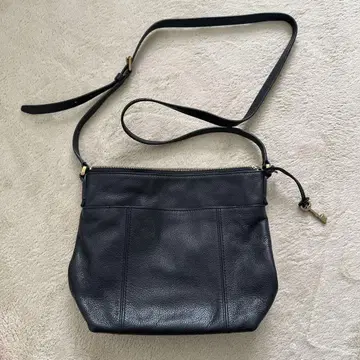 FOSSIL 블랙 숄더백
