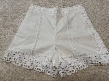 ZAPA 화이트 레이스 숏 팬츠 M