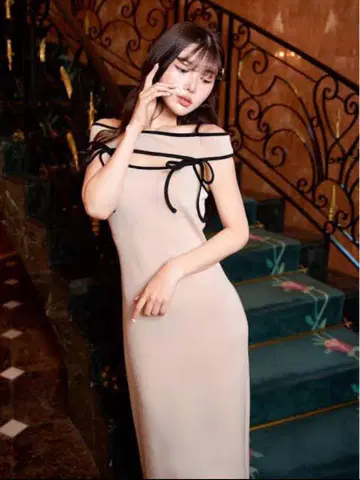 Darich 다리치 파이핑 오프 숄더 원피스
