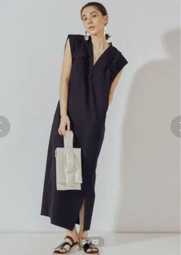 UN3D. 턱 숄더 롱 셔츠 원피스
