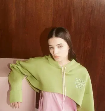 리틀 서니 바이트 Short logo hoodie 후드티 L.H.P.