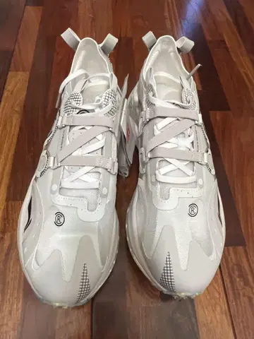 미사용품 LI-NING beng 화이트 스니커즈