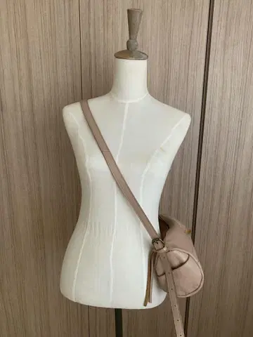소가죽 가죽 숄더백 베이지 내추럴 경량
