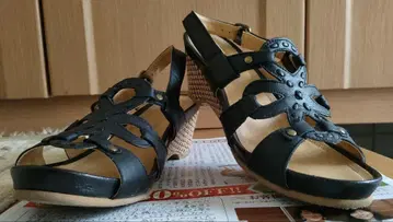 Hush Puppies L-7215 블랙 샌들 24.5cm