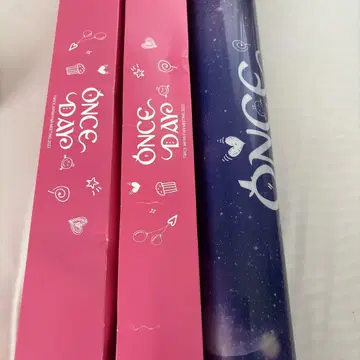 TWICE ONCE DAY 포스터 2022