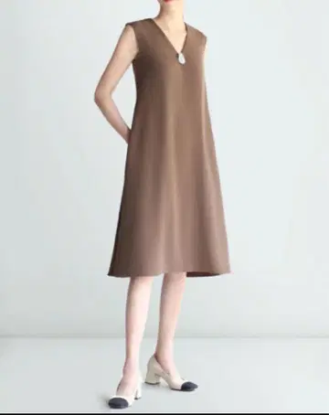 폭시 데이지 린 25년에도 재판매되었습니다 V자형 벨 플레어 네이비 F