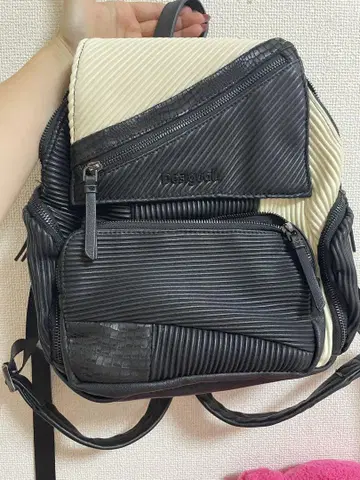 데시구알 백팩