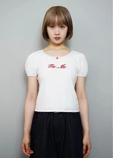 Tie.Me 컬러 스티치 로고 티셔츠 반팔 티셔츠 화이트