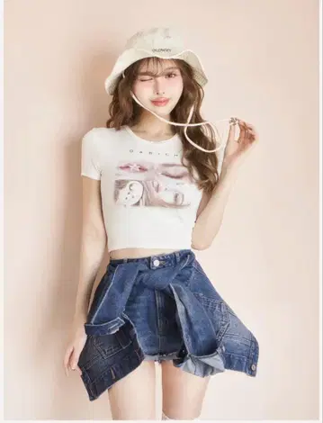 미사용 새상품 다리치 도킹 디자인 데님 숏팬츠