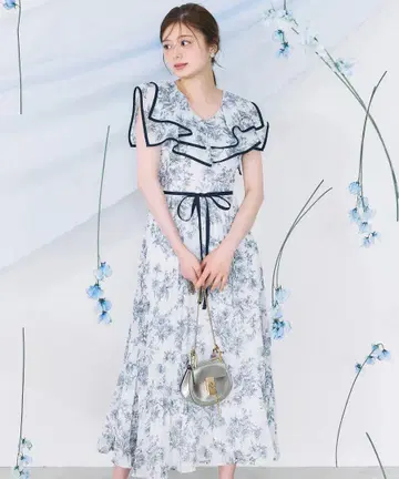 블루] 허리 리본 플라워 모듬 프린트 빅 칼라 플리츠 원피스