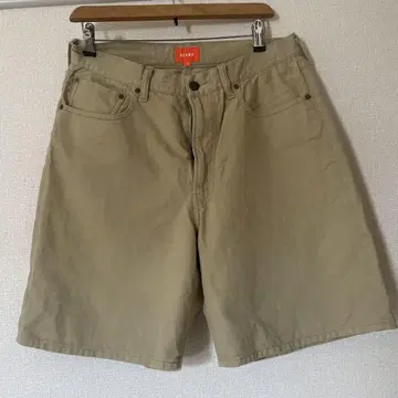 BEAMS 베이지 숏팬츠 S 사이즈