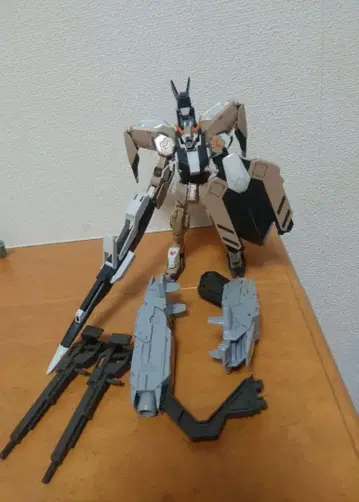 1/144HG 건담 구시온 리베이크 풀 시티 컴플리트 동시 300엔 할인