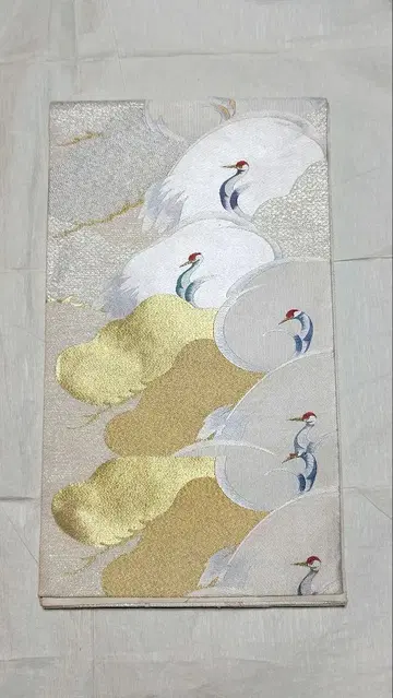 츠루니 마쓰 후쿠로 오비 블랙 전통 예복 기모노와 레트로한 코디에