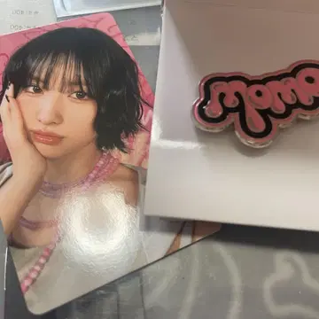 TWICE 허벅지 POPUP STORE 랜덤 핀 배지 혜택 카드 세트