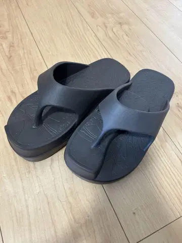 RACBAKI 자세 교정 샌들
