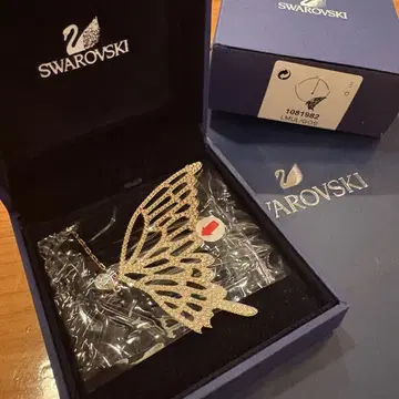 스와로브스키 나비 디자인 목걸이