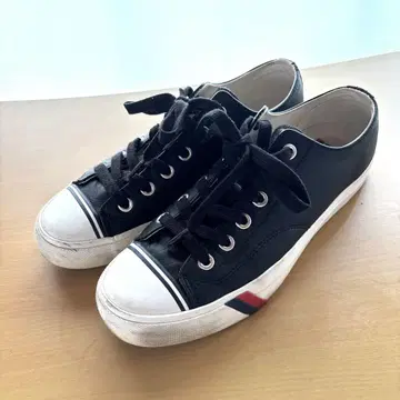 PRO-Keds 블랙 스니커즈