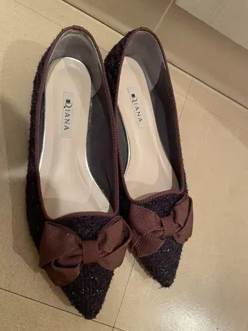 DIANA 리본 포함 스틸레토 힐 25.5cm