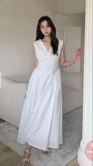 벌스데이 바쉬 Birthday Bash V넥 개더 원피스