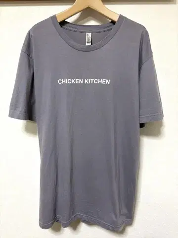 CHICKEN KITCHEN fragment design 티셔츠 그레이