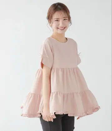 슬릿 슬리브 밑단 프릴 티어드 반팔 상의