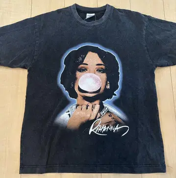 Rihanna 그래픽 티셔츠