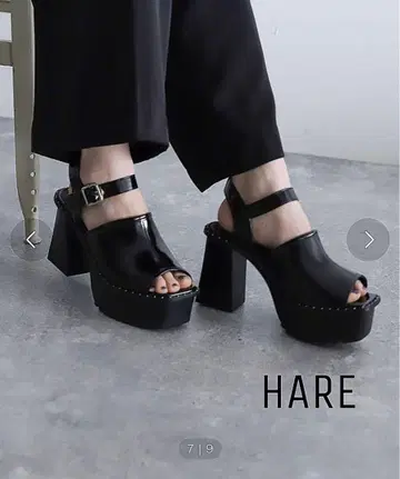 HARE 샤크 밑창 청키 샌들 L
