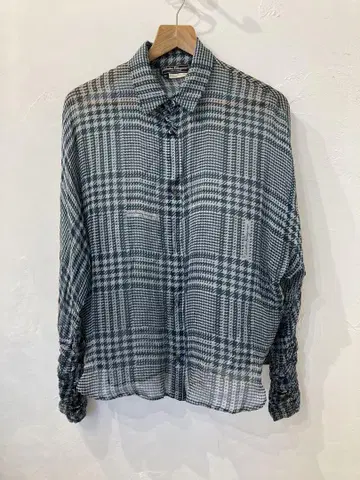 Salvatore ferragamo 실크 블라우스 42 이탈리아제